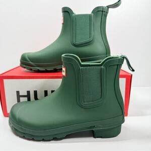 NIB• Women's Hunter Original Chelsea Green Boots Size: 9